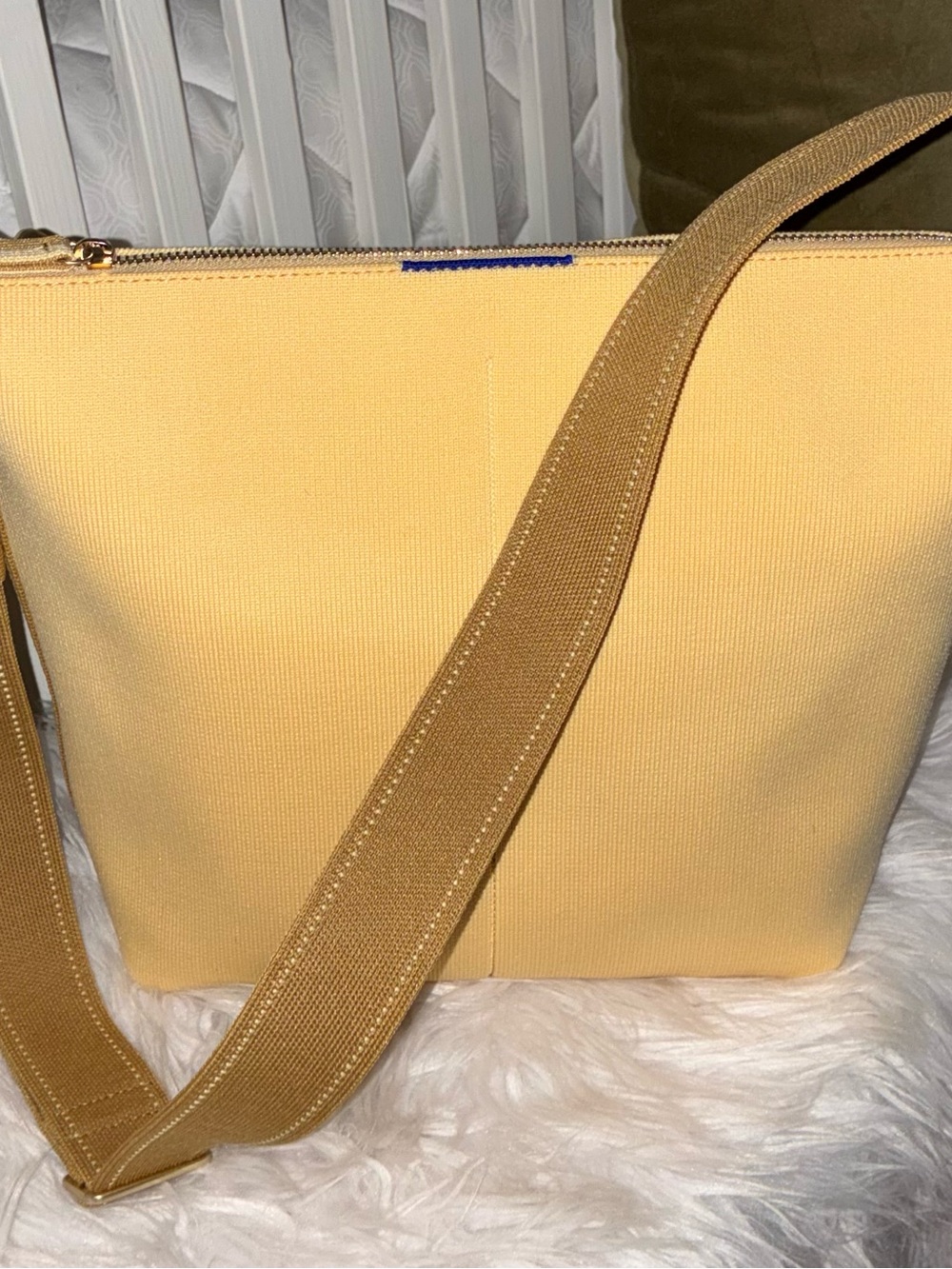 Like New Rothy’s Mini Zip Bucket Bag ButterYellow - Picture 3 of 12